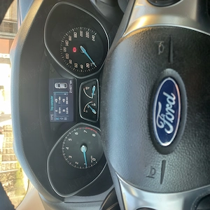 Vând urgent Ford Focus 2011 1.6 benzina - imagine 3