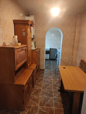 Închiriez apartment * LOC PARCARE platit * 2 Camere * P. Centrala,   - imagine 2