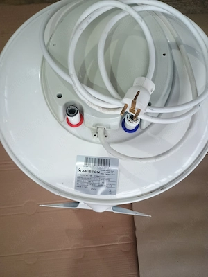 Boiler ARISTON  50 Litri in stare buna de funtionare 200 RON  - imagine 3