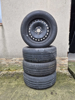 Anvelope Vara Pirelli Centurato 215 55 16