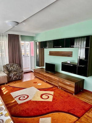 PF inchiriez ap cu 2 camere pe Calea Baciului