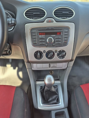 Ford Focus MK2 Facelift | 2010 | EURO 5 | 204.000 km   Stare tehnică bună - imagine 5