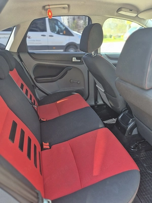 Ford Focus MK2 Facelift | 2010 | EURO 5 | 204.000 km   Stare tehnică bună - imagine 9