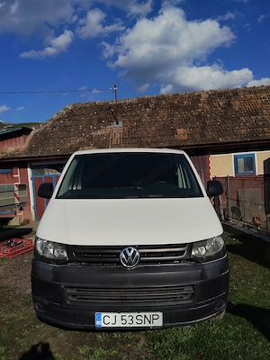 Vând Volkswagen T5 