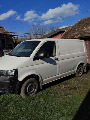 Vând Volkswagen T5  - imagine 2