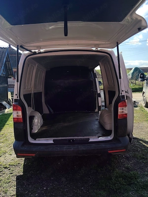 Vând Volkswagen T5  - imagine 5