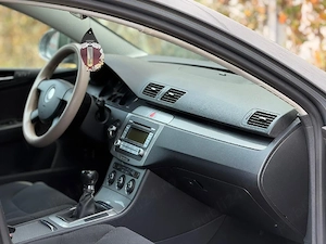 Volkswagen Passat  - imagine 4