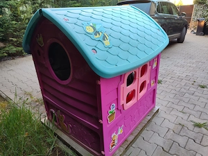 Casuta de joaca mare pentru copii Dohany, roz cu acoperis albastru - imagine 3
