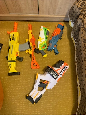 Pusca si mitraliera Nerf, stare f buna
