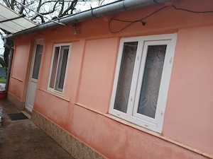 Vand sau schimb cu apartament cu 2 camere plus diferenta,casă in sat Albina  - imagine 4