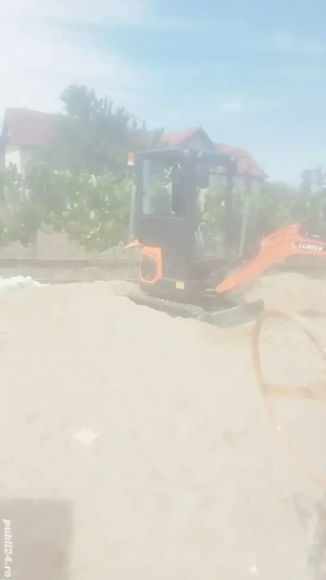 Închirez miniexcavator de 1.6 t