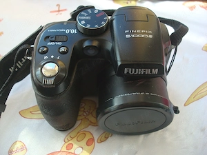 Aparat foto camera digitala Fujifilm FinePix S1000fd 10.0MP ,12X optical
