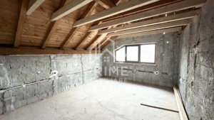 Casa de vanzare la rosu | 180 mp | 710 mp teren | Blaj