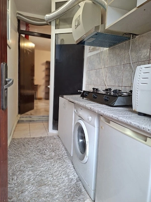 Garsonieră la parter vilă, în Centru, intrare separată, pentru fete, lângă UMF-corp N.Leon - imagine 5