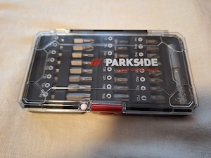 Cutie Parkside cu Set de 24 biti + accesoriu fixare biti in bormasina, Germany