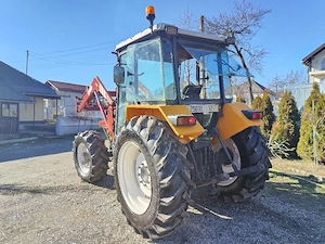 Tractor Renault 85 cp cu încărcător frontal Mayleux  - imagine 4
