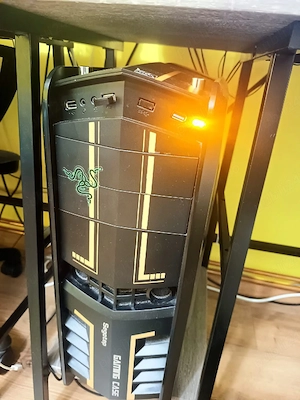 vând PC gaming , win 11 pro instalat si activat, plus toate driverele instalate 