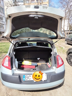 Vând Renault Megane 2, 1.6 benzina, hatchback, gri vopsea originala, 2004 - imagine 3