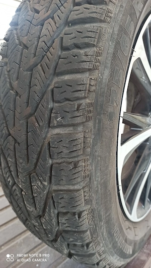 jenti de toiota cu cauciucuri de iarna 175/65 R 15 - imagine 2