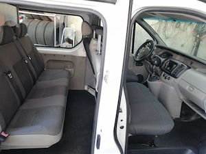 Opel Vivaro Lung 6 locuri + marfă  - imagine 9