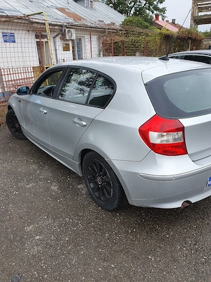 vând bmv seria 1 2007 benzină  - imagine 2