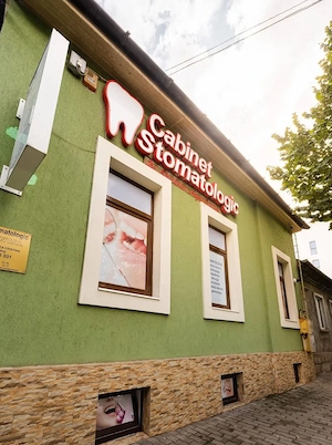 Ofer spre închiriere cabinet stomatologic 