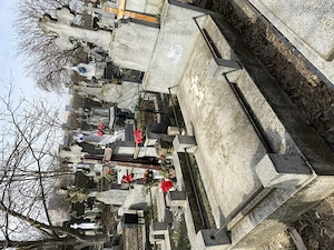 Loc de veci cu cripta de 2 locuri Voluntari, cimitirul Sfantul Vasile cel Mare (nefolosit)