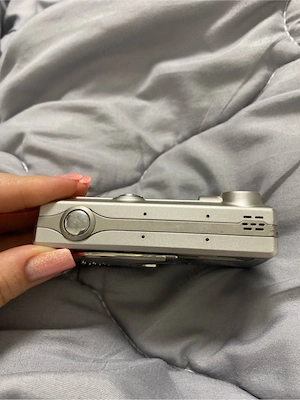 Minolta DiMAGE G400 - imagine 2