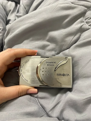 Minolta DiMAGE G400 - imagine 4
