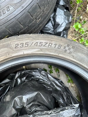 Set 4 anvelope vara davanti 235/45zr/18 - imagine 2