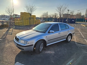 Skoda Tour I 1.6 GPL - imagine 9