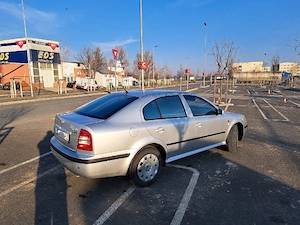 Skoda Tour I 1.6 GPL - imagine 2