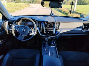 Volvo XC60 2019 D5 235CP Diesel AWD Momentum Pro - imagine 5