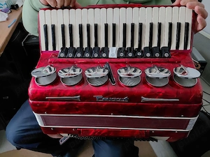 Acordeon Parot gama profesionala