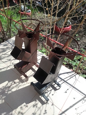 Vând soba racheta pe lemne.