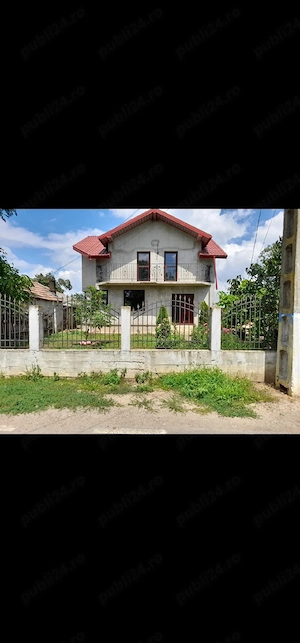 Vand casa 5 camere lângă Primărie  cu teren de 1000m  - imagine 2