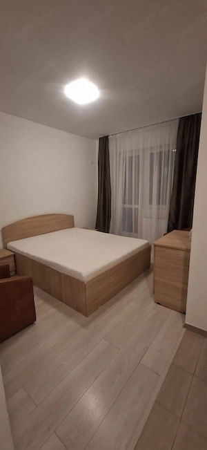 Proprietar închiriez Garsonieră decomandata