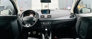 RENAULT MEGANE - imagine 6