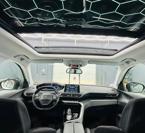 PEUGEOT 5008 - imagine 6