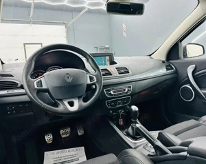 RENAULT MEGANE - imagine 19