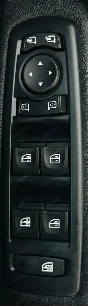 RENAULT MEGANE - imagine 11