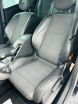 RENAULT MEGANE - imagine 18