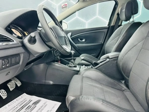 RENAULT MEGANE - imagine 13