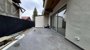 Apartament cu 2 camere 48,90 mp + 21,90 mp terasele + loc de parcare - Busteni - imagine 8