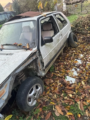 Dezmembrez sau intreg Golf 2 1.6 benziba automat - imagine 3