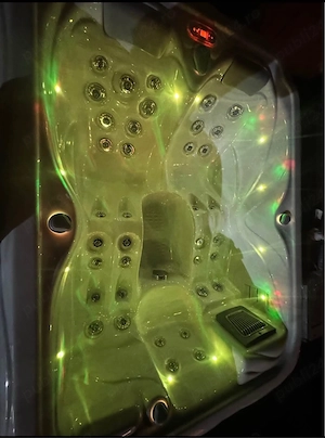 jacuzzi piscină ciubăr spa