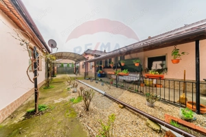 Casă  mare de vânzare, comuna Iratoșu - imagine 8
