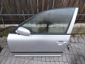 Ușă stânga fata completa Skoda superb 1