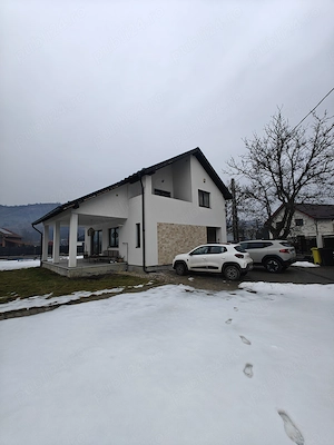 Casă modernă Ivănești (Mureș) | 2 nivele | Mobilată | Fără agenție |