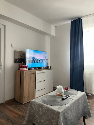 Închiriez apartament 2 camere decomandat, Târgu Jiu. Tel: 